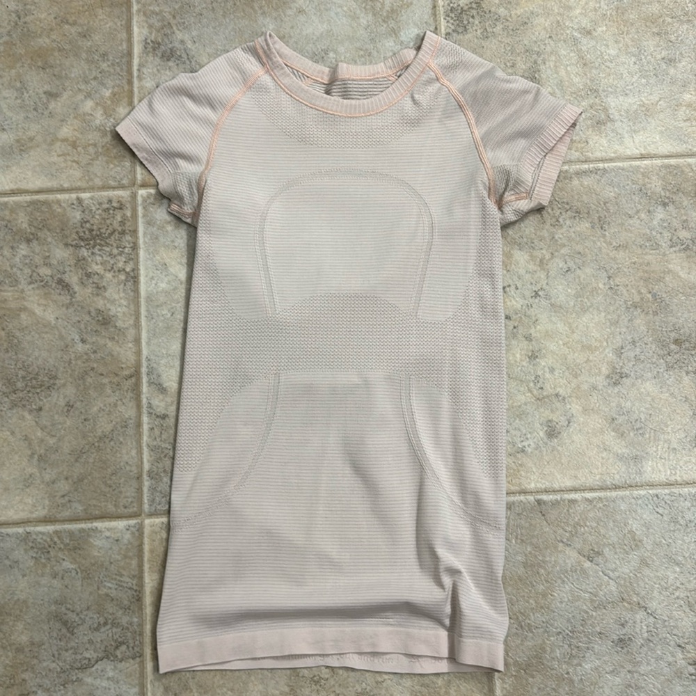 Light Pink Lulu Swiftly Tech